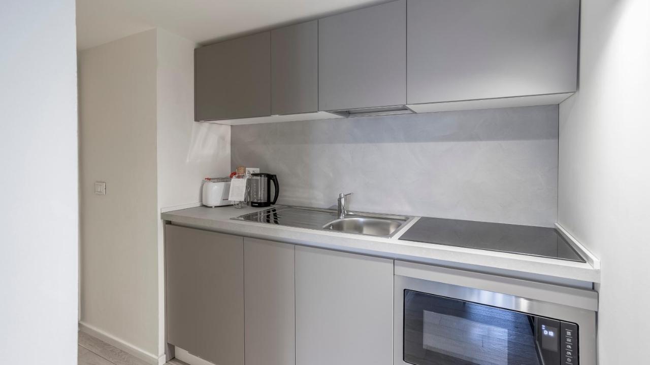 Italianway Apartment Милано Екстериор снимка