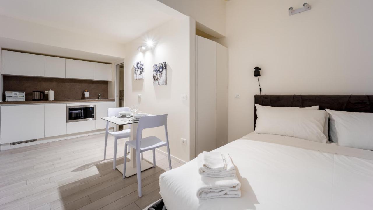 Italianway Apartment Милано Екстериор снимка