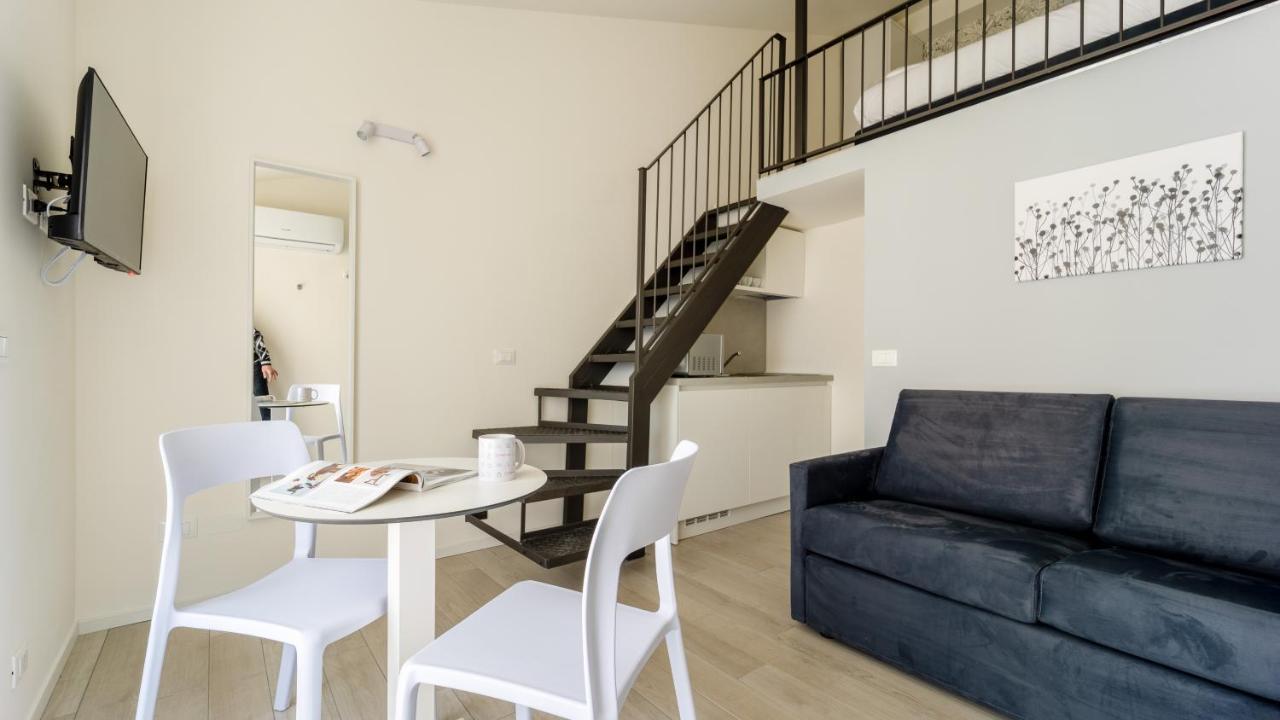 Italianway Apartment Милано Екстериор снимка