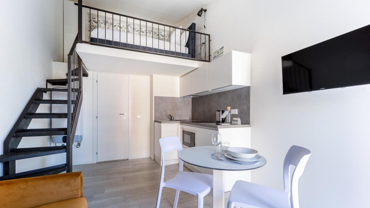 Italianway Apartment Милано Екстериор снимка