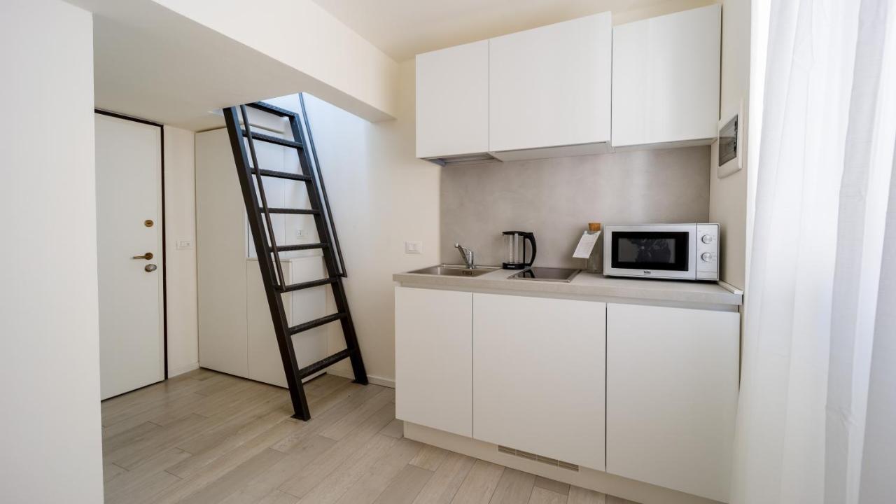 Italianway Apartment Милано Екстериор снимка