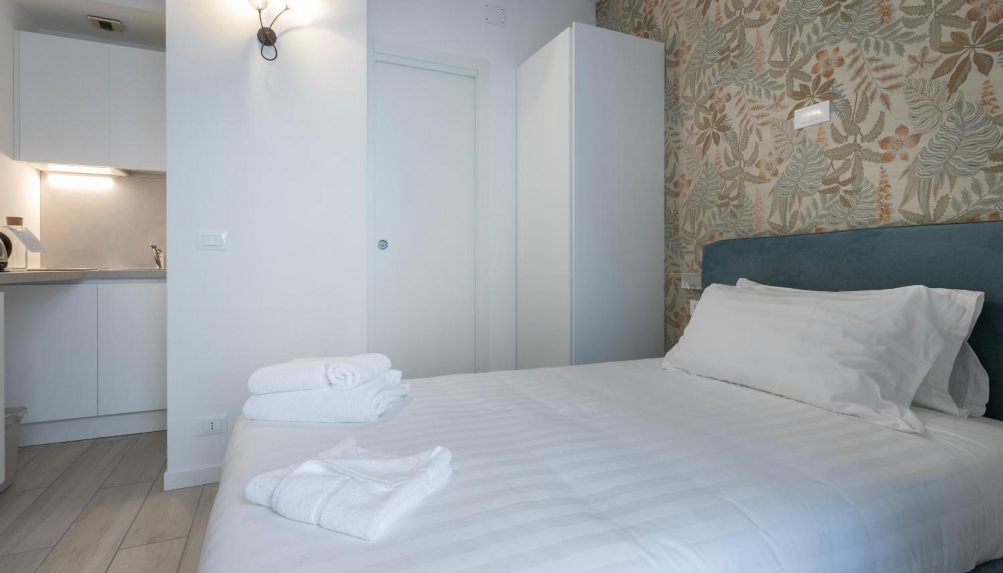 Italianway Apartment Милано Екстериор снимка